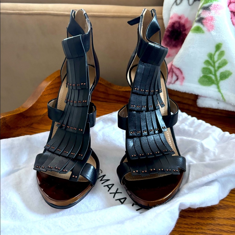 Bcbg heels